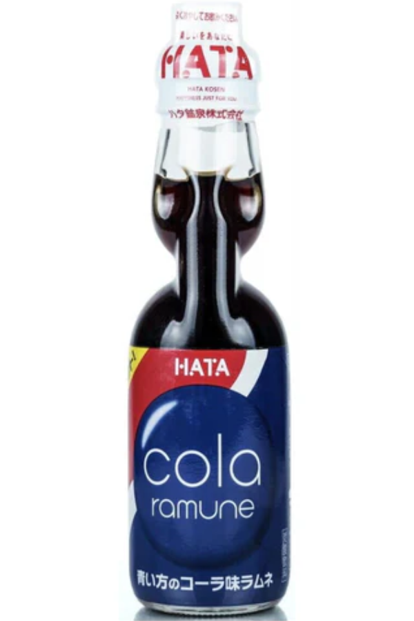 Hata Ramune Cola 200ml flaske, en japansk brus med kule.
